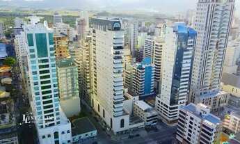 Imagem: Alto Padrão para Venda em Itapema, meia