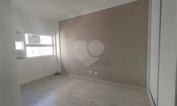 Imagem 6: Apartamento com 1 dorm. a venda. 100m da praia, elevador, portaria 24 horas - Imperdível!!