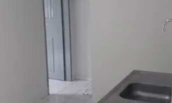 Imagem 3: Aluga-se apartamento com 2 quartos, sala, cozinha, banheiro e área de serviço