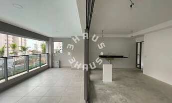 Imagem 2: Apartamento na Vila Mariana com 155m², 04 dormitórios, 02 suítes, lha e varanda gourmet