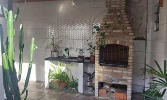 Imagem 6: Casa para venda possui 400 metros quadrados com 3 quartos em Vila Valença - São Vicente