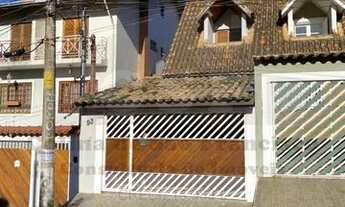 Imagem 2: Casa com 3 dormitórios sendo 1 suíte, 2 vagas, quintal com churrasqueira. Butantã