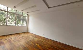 Imagem: Excelente apartamento em prédio recuado