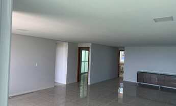 Imagem 2: Apartamento para aluguel possui 185 metros quadrados com 3 quartos em Boa Viagem - Recife