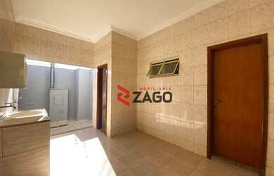 Imagem 4: Casa com 3 dormitórios para alugar, 196 m² por R$ 2.602,69/mês - Jardim São Bento - Uberab