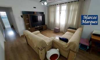 Imagem 2: Garagem privativa (demarcada) Frente Dependência para empregados