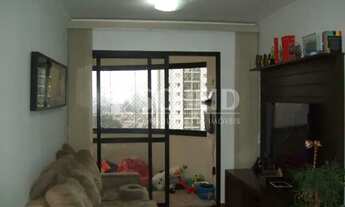 Imagem: 02 dormitórios, 01 vaga, 61m, sacada com