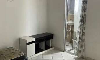 Imagem 3: Quarto suíte Quarto com aluguel por R$550 /mês