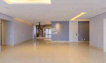 Imagem 2: Apartamento à venda com 2 suítes no Batel em Curitiba