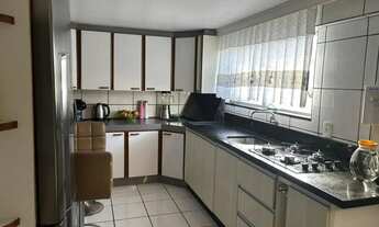 Imagem 4: Casa com 4 quartos em Florianópolis