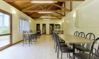 Imagem 2: Casa mobiliada em condomínio fechado com 3 dormitórios sendo 1 suíte e 4 vagas em Curitiba