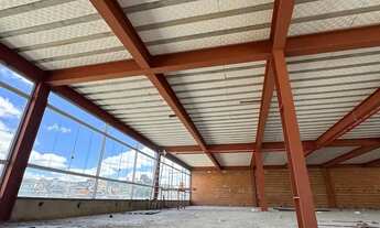 Imagem 6: Prédio/Edifício inteiro para aluguel possui 340 metros quadrados