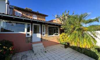 Imagem 5: Casa com Piscina e Amplo Quintal no Centro de Gravataí ? 3 Dormitórios e Suíte