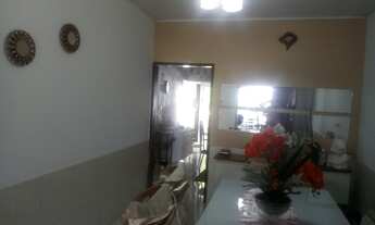 Imagem 7: Casa 3/4 com uma suite e piscina no Santa Lucia