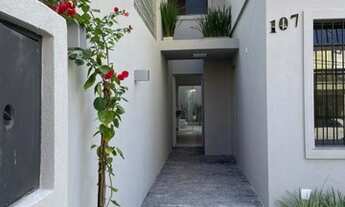 Imagem 3: Casa toda reformada na Rua Meruoca com três dormitórios e duas vagas!!