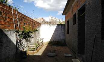 Imagem 5: Casa para venda tem 150 metros quadrados com 2 quartos em Três Vendas - Pelotas - RS