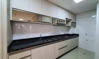 Imagem 3: Apartamento no Edifício Jardins D'Roma, localizado na Av. Horácio Raccanello, Novo Ce