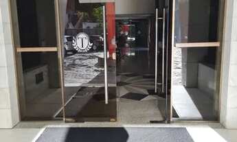 Imagem 2: Apartamento para venda possui 385 metros quadrados com 4 quartos em Horto Florestal - Salv