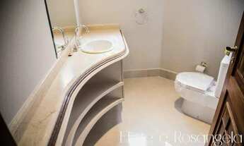 Imagem 3: Sobrado em condomínio com 700m² de área construída para venda