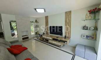 Imagem 2: Lindo sobrado com piscina em bairro tranquilo e de muita procura