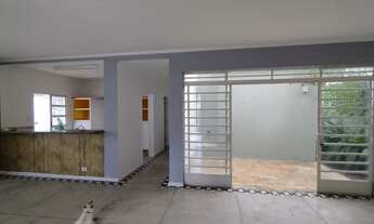 Imagem 5: Casa Térrea para aluguel e venda tem 300 metros com 435 área total