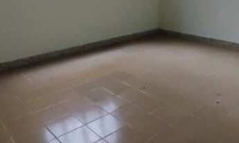 Imagem 3: Kailane) Linda casa bairro diamante