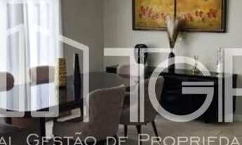 Imagem 6: Casa de condomínio para aluguel e venda possui 248 metros quadrados com 4 quartos