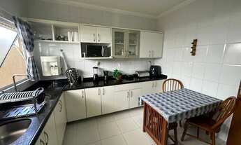 Imagem 5: Casa para aluguel e venda com 220 metros quadrados com 4 quartos