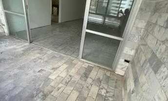 Imagem 4: Casa Amarela - 03 Qtos/01 Suíte - 01 Vaga - 130 m² - Nascente - Salão de festas - Ótima lo