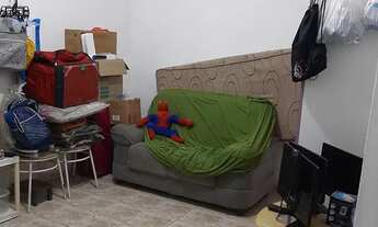 Imagem 2: Quarto grande com banheiro