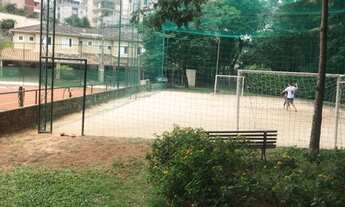 Imagem 7: Casa de condomínio para venda tem 234 metros quadrados com 4 quartos