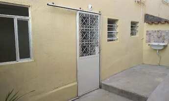 Imagem 6: Kitnet Quarto com aluguel por R$400 /mês