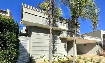 Imagem 3: Casa de condomínio térrea para aluguel tem 238 metros quadrados com 3 quartos