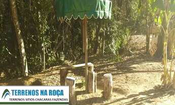 Imagem 5: Sitio em Crucilândia/MG, com nascente e lagoa, casa nova grande ótimo cantinho na roça