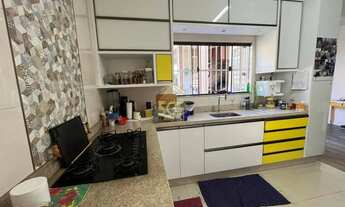 Imagem 4: Residencial Casa com 4 Dormitório(s) sendo 1 Suíte(s) no Bairro Saco dos Limões Flori