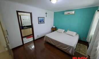 Imagem 7: Excelente Casa 3 dormitório(s) em Barreiros - São José