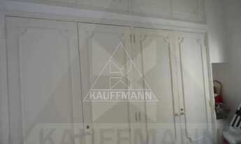 Imagem 2: Casa à Venda no Pacaembu - 3 Suítes - 4 Vagas - 600m² de Área Construída