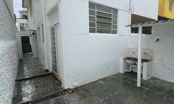 Imagem: Casa de fundos, 02 quartos - Bairro Santa