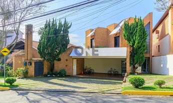 Imagem: Casa com 4 dormitórios, sendo 2 suítes