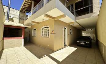 Imagem: LOCAÇÃO - Casa ampla com 2 pavimentos