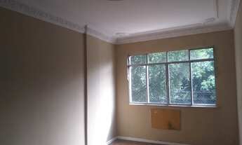 Imagem 2: Praça Seca. Coração. Frente a Praça. Apartamento Avião 75m2