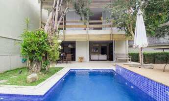 Imagem 4: Casa para venda possui 347 metros quadrados com 4 quartos