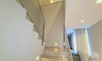 Imagem 4: Cobertura para venda tem 223 metros quadrados com 4 quartos