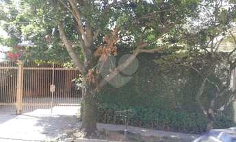 Imagem 2: Casa térrea totalmente isolada a venda no alto da Lapa - 3 quartos (1 suíte) e 4 vagas de