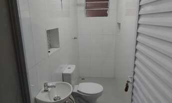 Imagem 4: Salão comercial com portão altomatico