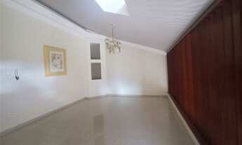 Imagem 3: Excelente Casa Residencial Para Locação no Jardim Macedo!!!<br>Sala 2 ambientes com