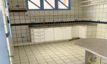 Imagem 7: JN) Casarão em Pau Amarelo, mais de 300m² de área construída, piscina, churrasqueira..