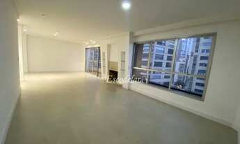 Imagem: Apartamento com 3 dormitórios, 195 m²