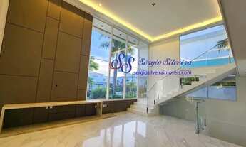 Imagem 3: Casa de alto padrão no Alphaville Fortaleza com 4 suítes, piscina privativa