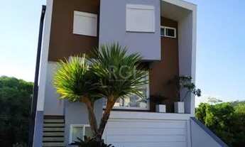 Imagem 2: Casa para Venda - 296m², 3 dormitórios, sendo 1 suites, 3 vagas - Vila Nova, Porto Alegre